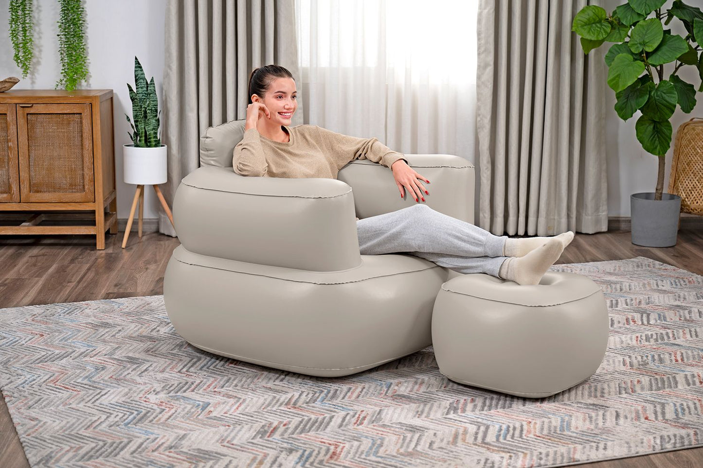 Poltrona Gonfiabile Bestway Comfi Cube con Pouf